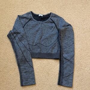 Gray Women's long sleeve crop top